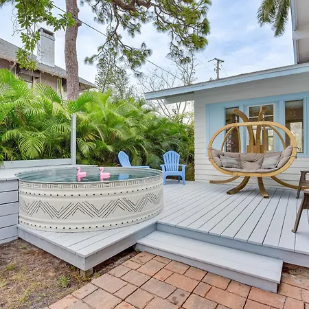 Dog-Friendly Bradenton Home With Private Pool And Yard